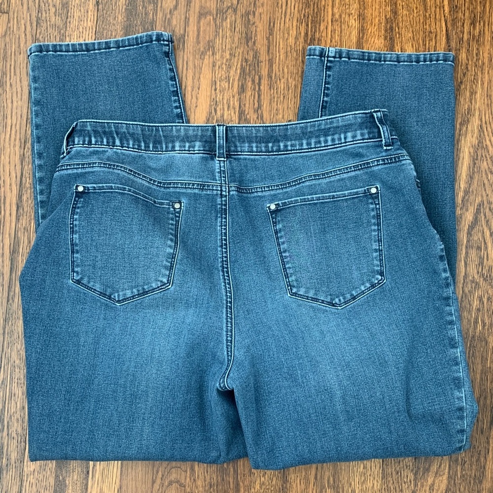 Chico’s Fabulously Slimming Jeans Medium Blue Size 14 Short - Picture 5 of 16